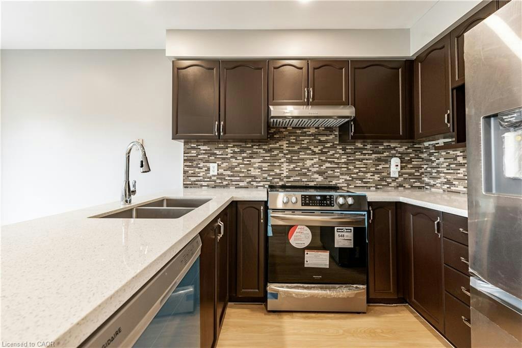 Upper-48 White Sands (Upper) Court, Kitchener, ON, N2E 3S4 - 8