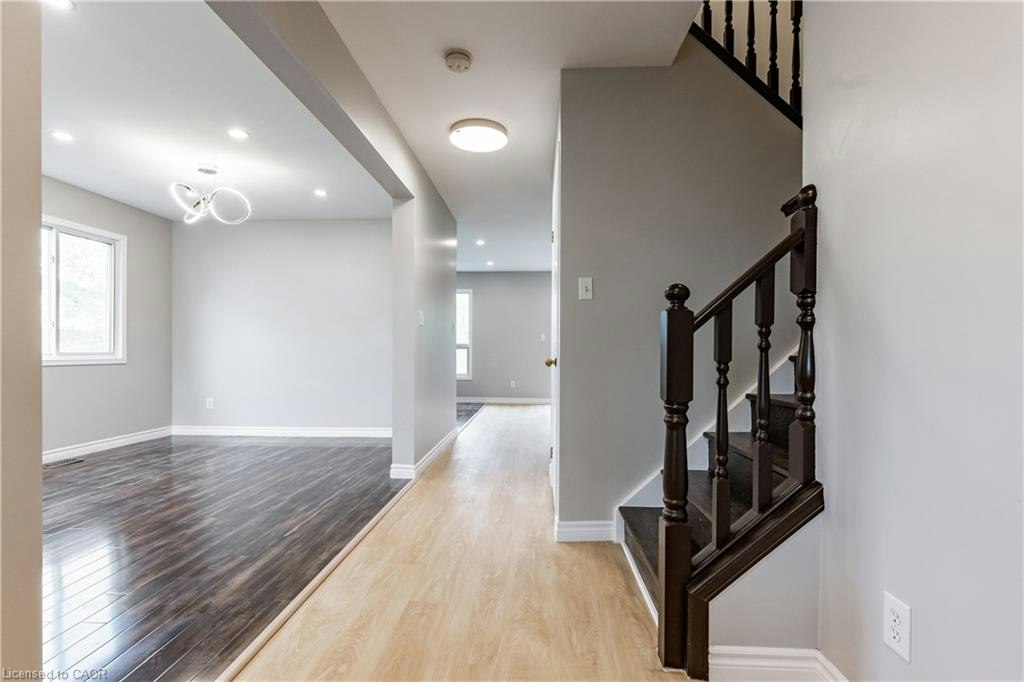 Upper-48 White Sands (Upper) Court, Kitchener, ON, N2E 3S4 - 5