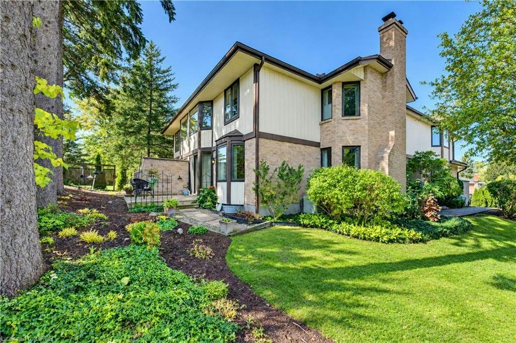 3-406 Craigleith Drive, Waterloo, ON, N2L 5T2