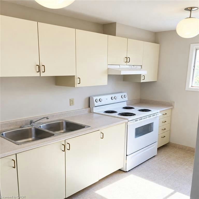 209-288 Grays Road, Hamilton, ON, L8E 1V5 - 4