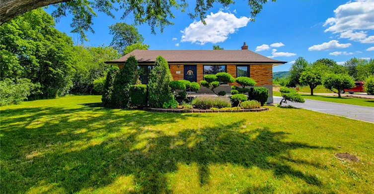 220 Winona Road, Hamilton, ON, L8E 5K4