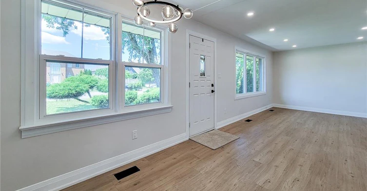 220 Winona Road, Hamilton, ON, L8E 5K4 - 9