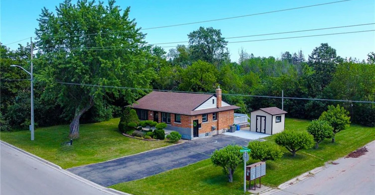 220 Winona Road, Hamilton, ON, L8E 5K4 - 4