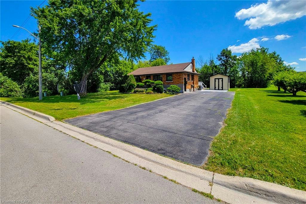 220 Winona Road, Hamilton, ON, L8E 5K4 - 2