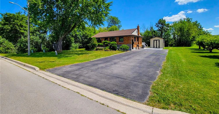 220 Winona Road, Hamilton, ON, L8E 5K4 - 2