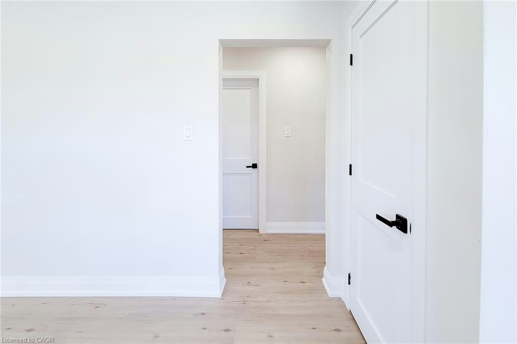 220 Winona Road, Hamilton, ON, L8E 5K4 - 22