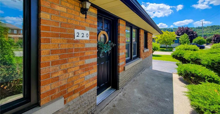 220 Winona Road, Hamilton, ON, L8E 5K4 - 8