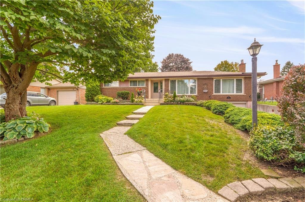 25 Brier Crescent, Brantford, ON, N3R 3M5