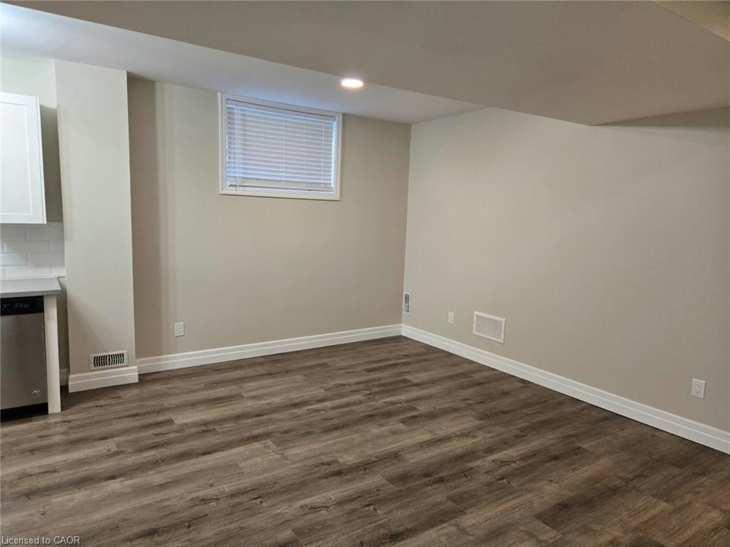 Lower-160 Beck Street, Cambridge, ON, N3H 2Y3 - 3