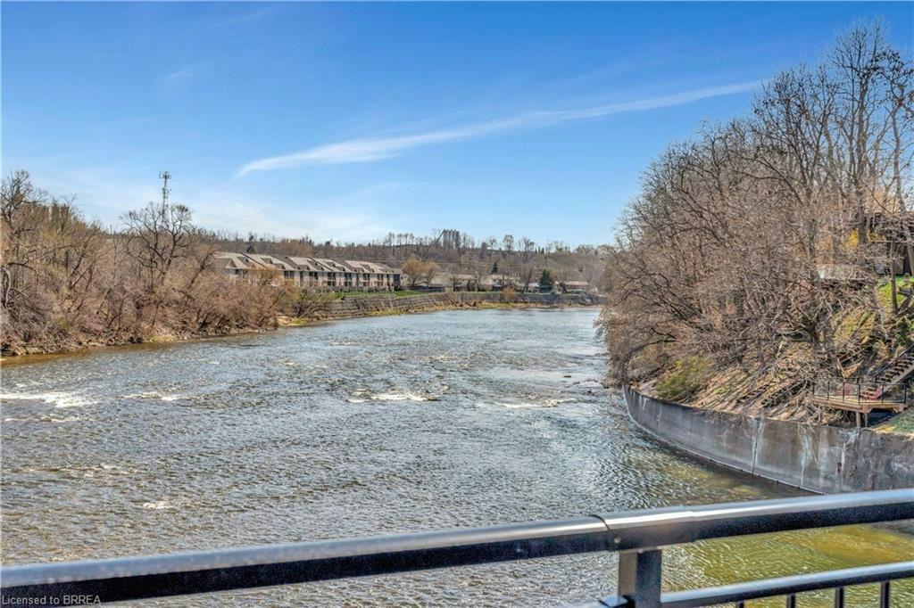 203-7 Grand River Street N, Brant, ON, N3L 2L9 - 25