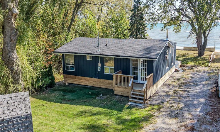 1778 Lakeshore Road