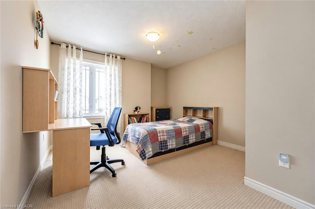 Upper-243 Greenwater Place, Kitchener, ON, N2R 0H1 - 19