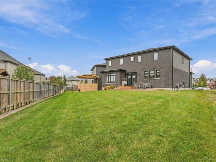15 Saint Anthony Place, Hamilton, ON, L9C 0E4 - 46