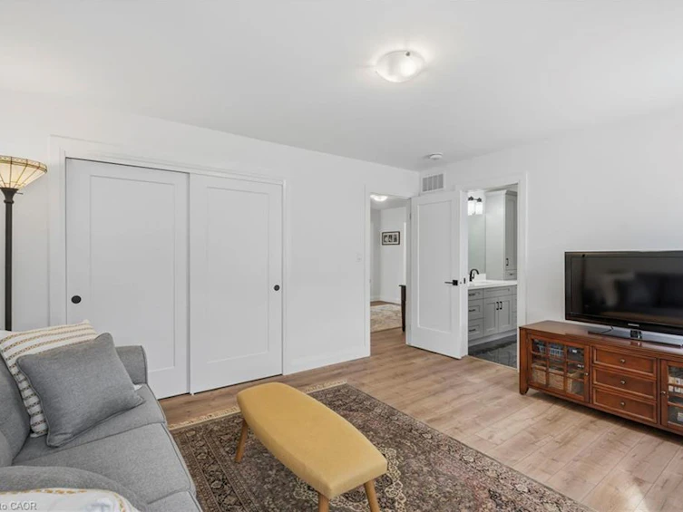 15 Saint Anthony Place, Hamilton, ON, L9C 0E4 - 35