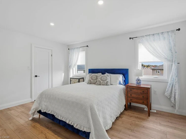 15 Saint Anthony Place, Hamilton, ON, L9C 0E4 - 31