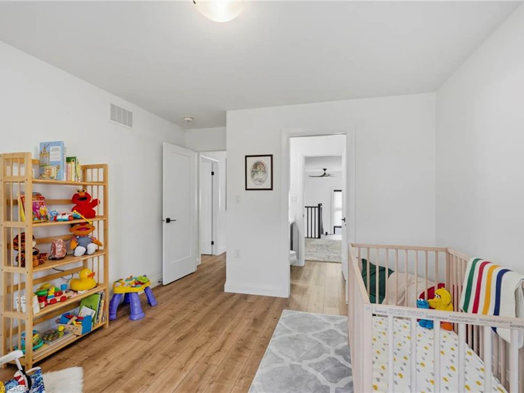 15 Saint Anthony Place, Hamilton, ON, L9C 0E4 - 30