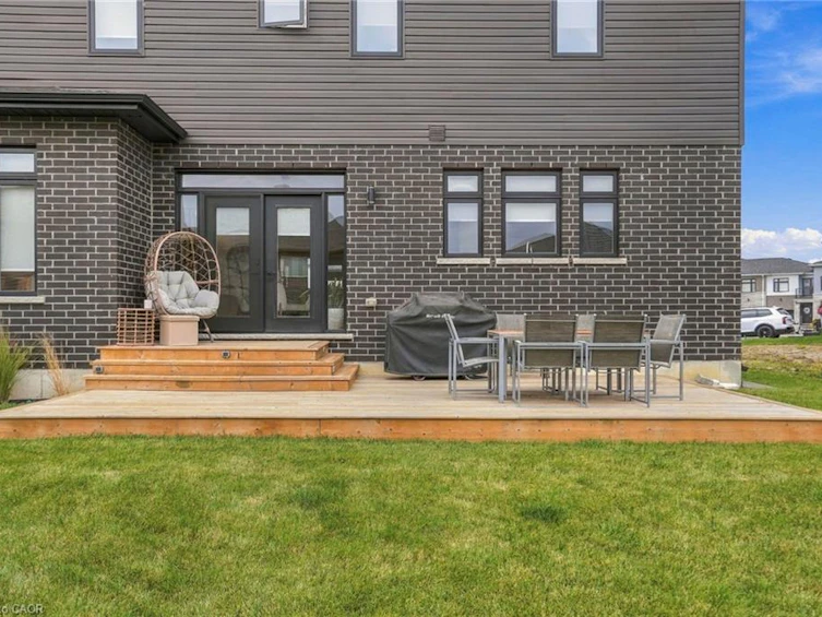 15 Saint Anthony Place, Hamilton, ON, L9C 0E4 - 42