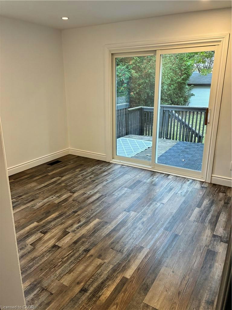 MAIN-246 East 27th Street, Hamilton, ON, L8V 3G4 - 3