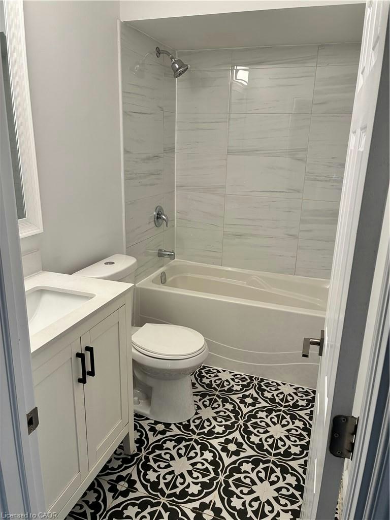 MAIN-246 East 27th Street, Hamilton, ON, L8V 3G4 - 6