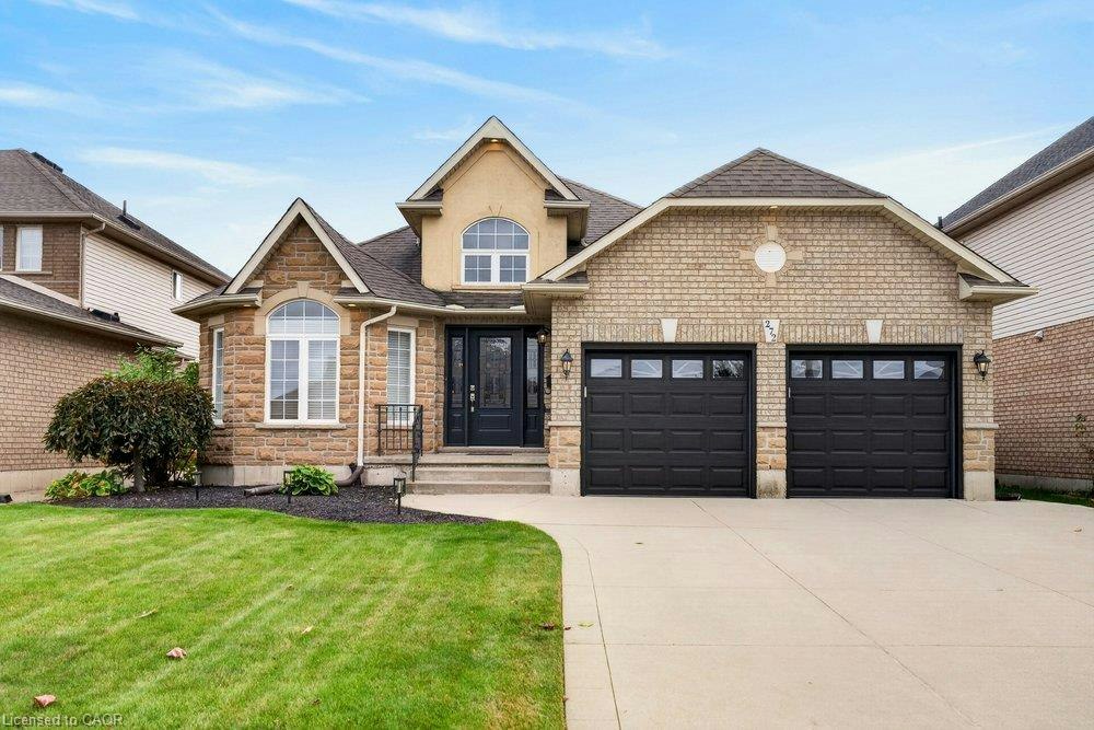 272 Gatestone Drive, Hamilton, ON, L8J 3Y8