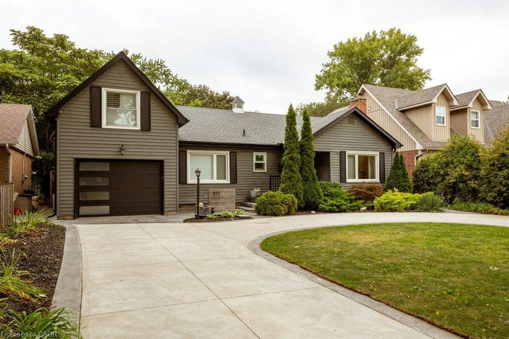 977 Long Drive, Burlington, ON, L7T 3K2 - 2