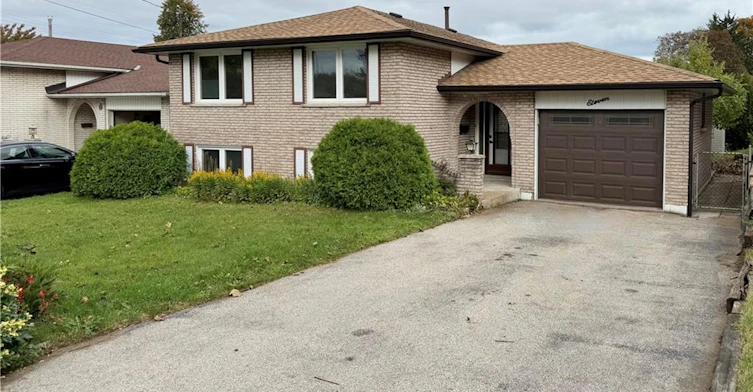 11 Glenmurray Court, Hamilton, ON, L8K 5Y3 - 2