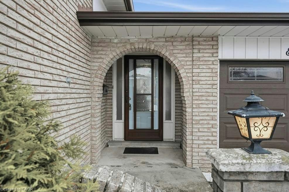 11 Glenmurray Court, Hamilton, ON, L8K 5Y3 - 3