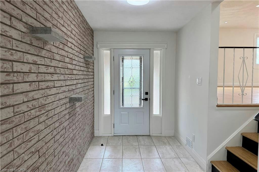 11 Glenmurray Court, Hamilton, ON, L8K 5Y3 - 4