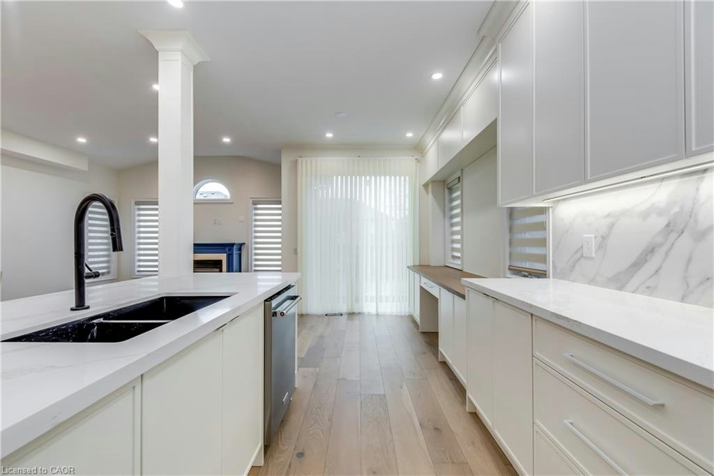 2364 Hilda Drive, Oakville, ON, L6H 7M9 - 16