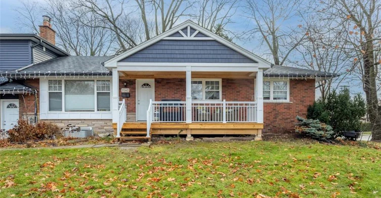 Lower-2142 Parkway Drive, Burlington, ON, L7P 1S6