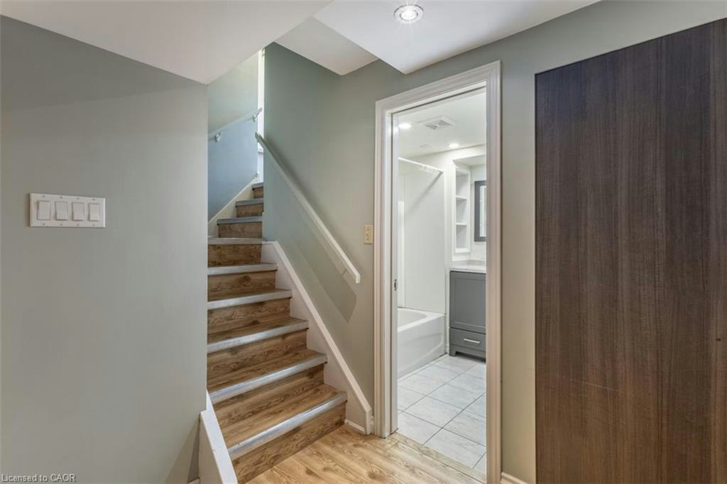 Lower-2142 Parkway Drive, Burlington, ON, L7P 1S6 - 6