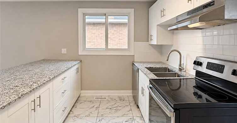 UPPER LEVEL-63 Sanatorium Road, Hamilton, ON, L9C 1Y4 - 12