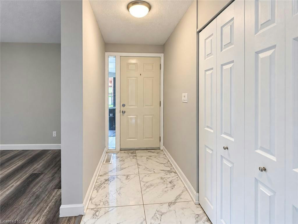 UPPER LEVEL-63 Sanatorium Road, Hamilton, ON, L9C 1Y4 - 4