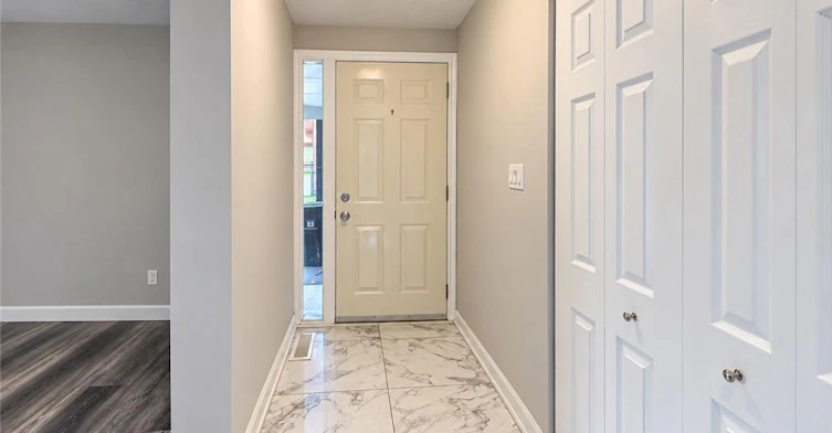 UPPER LEVEL-63 Sanatorium Road, Hamilton, ON, L9C 1Y4 - 4