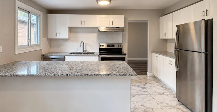 UPPER LEVEL-63 Sanatorium Road, Hamilton, ON, L9C 1Y4 - 16