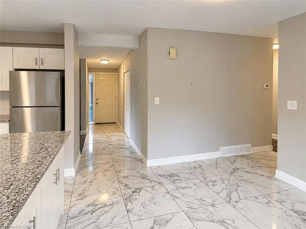 UPPER LEVEL-63 Sanatorium Road, Hamilton, ON, L9C 1Y4 - 17
