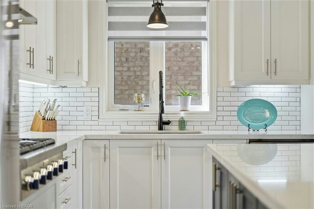 193 Whittington Drive, Hamilton, ON, L9K 0H6 - 9