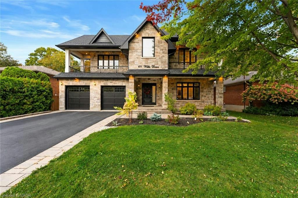 471 Willis Drive, Oakville, ON, L6L 4V6