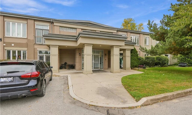 105-6365 Drummond Road