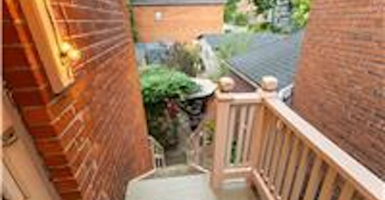 Second-105 Erie Avenue, Hamilton, ON, L8N 2W5 - 11