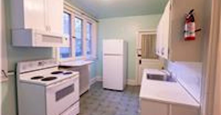 Second-105 Erie Avenue, Hamilton, ON, L8N 2W5 - 6