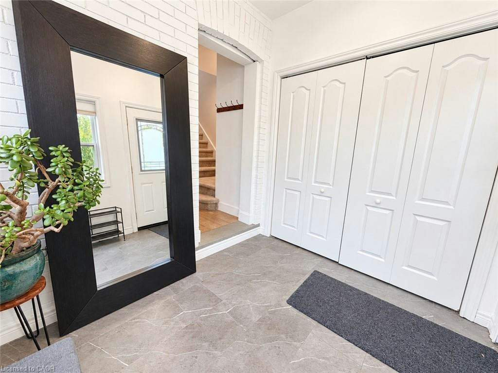 826 Beach Boulevard, Hamilton, ON, L8H 6Z5 - 3