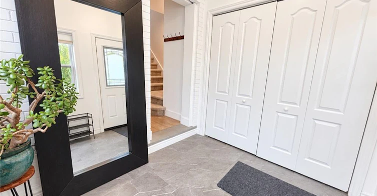 826 Beach Boulevard, Hamilton, ON, L8H 6Z5 - 3