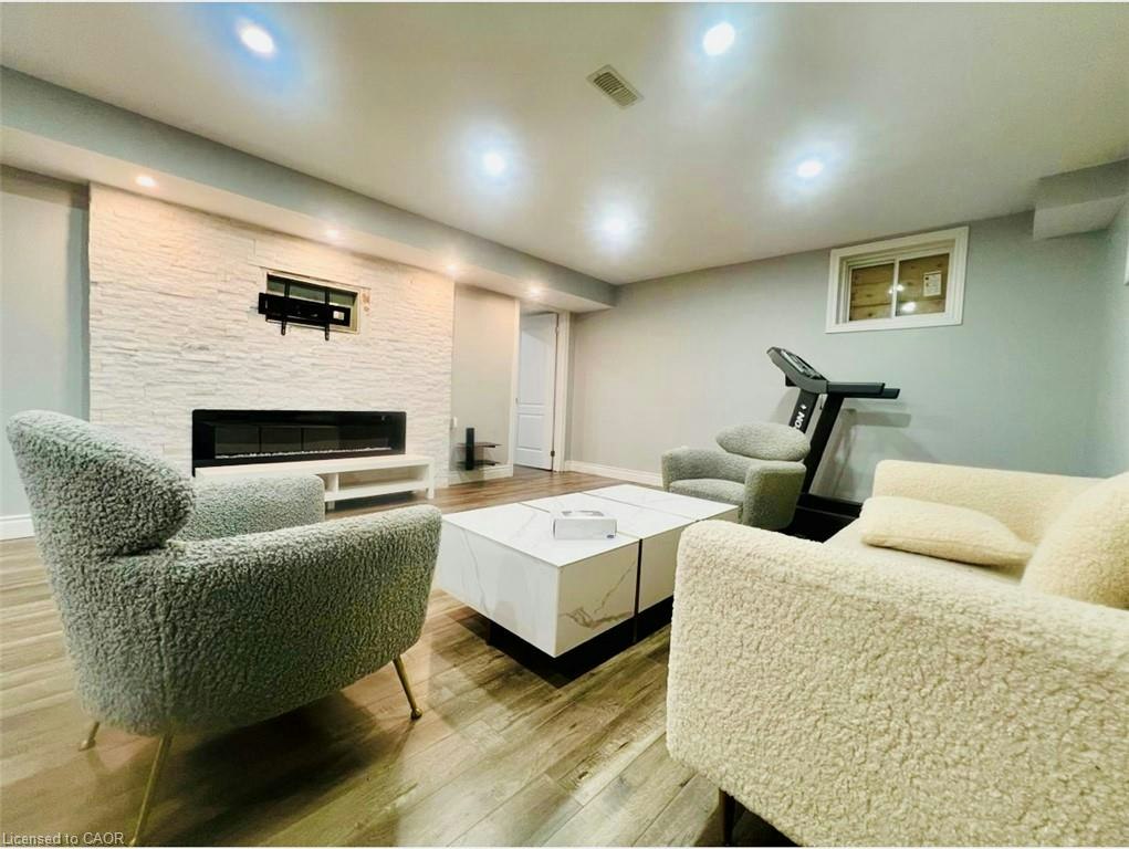 BSMT-109 Chartwell Circle, Hamilton, ON, L9C 4S2 - 3
