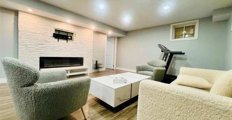 BSMT-109 Chartwell Circle, Hamilton, ON, L9C 4S2 - 3