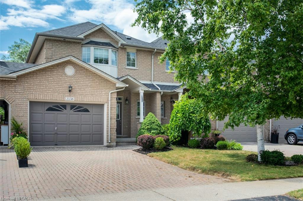 2138 Crosswinds Court, Burlington, ON, L7M 4K9 - 2