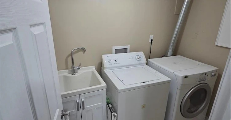 Lower-1326 Rosemary Crescent, Burlington, ON, L7P 2P4 - 5