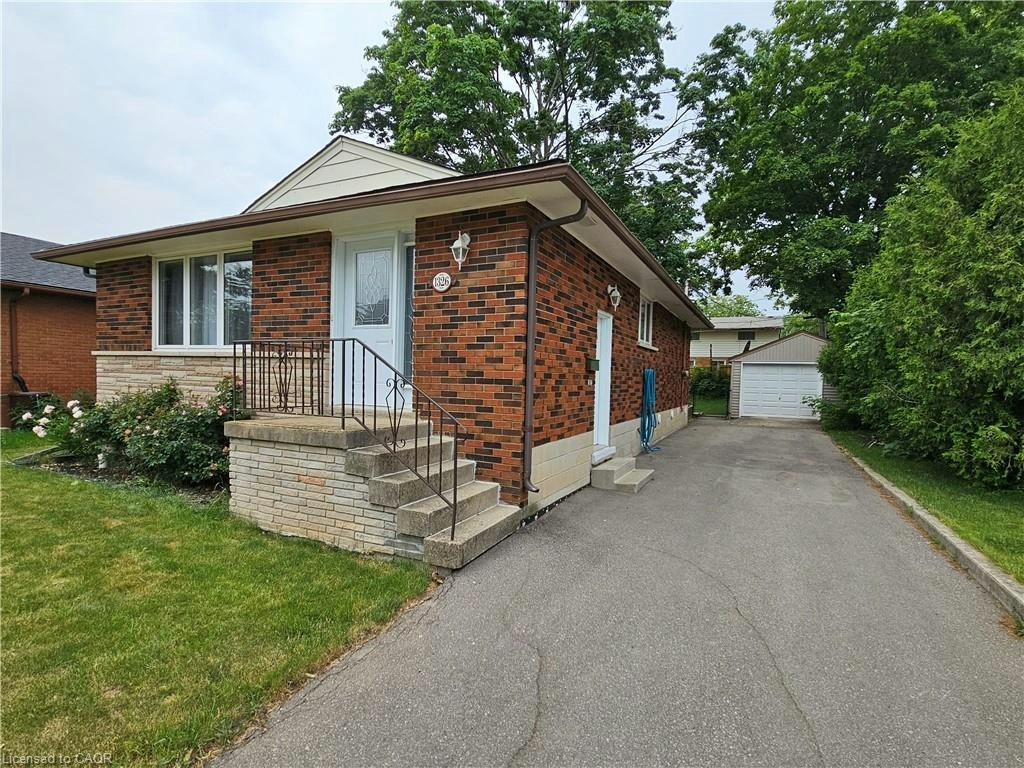 Lower-1326 Rosemary Crescent, Burlington, ON, L7P 2P4