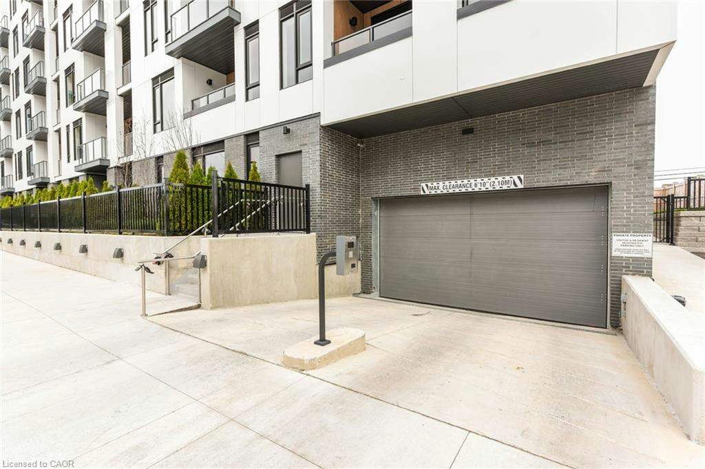 514-1440 Clarriage Court, Milton, ON, L9E 1B3 - 2