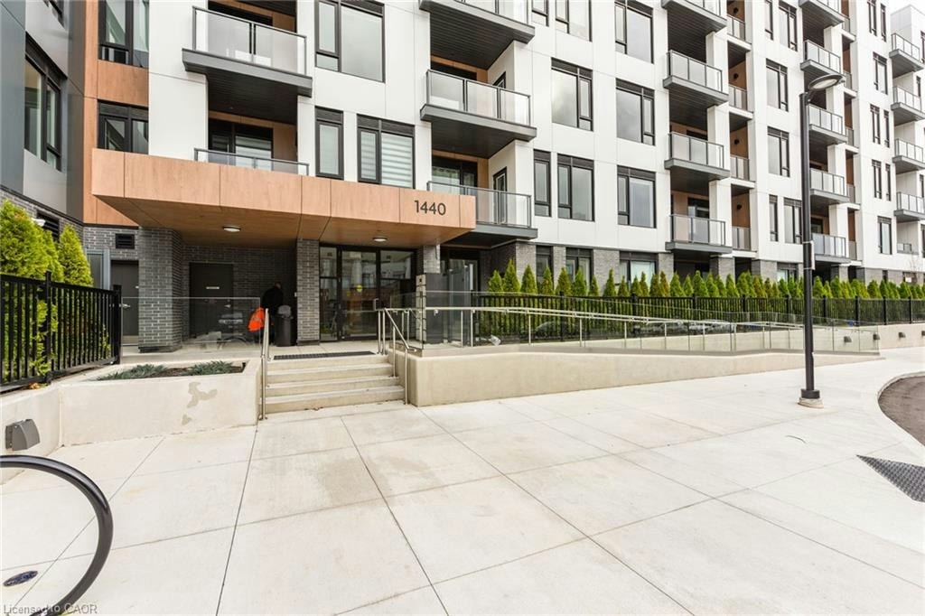 514-1440 Clarriage Court, Milton, ON, L9E 1B3 - 15